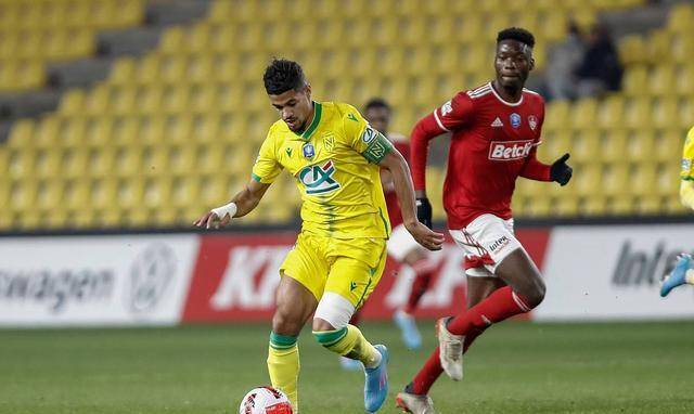 费耶诺德今夜豪取连胜,志在足总杯名次提升,引发热议,控场能力受关注的简单介绍 费耶诺德今夜豪取连胜,志在足总杯名次提升,引发热议,控场能力受关注的简单介绍