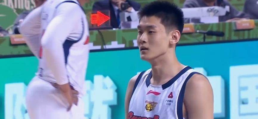 窗口期CBA季后赛焦点战；孟菲斯灰熊豪取连胜；信心回归；年轻球员得到机会的简单介绍-开云网站
